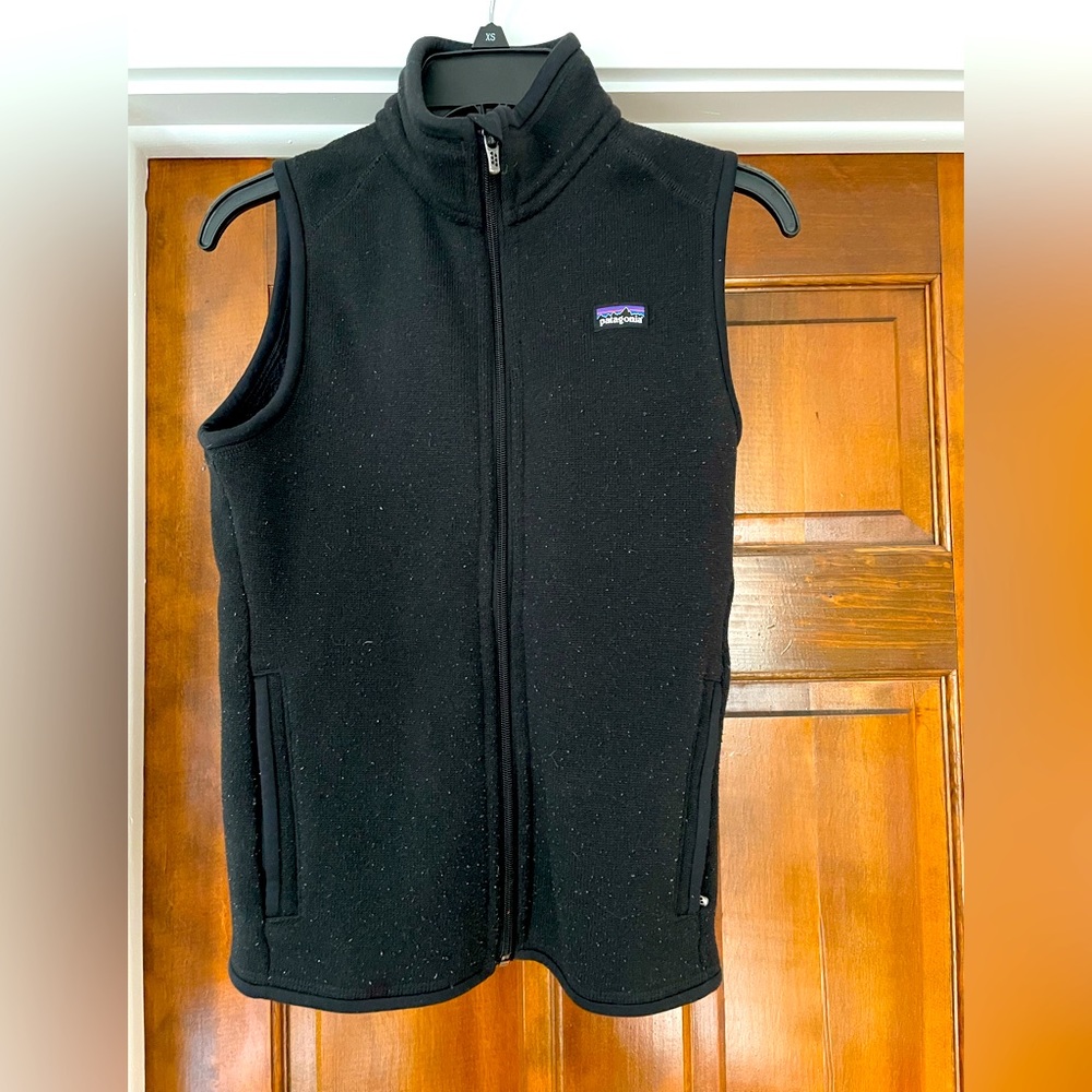 Black patagonia vest